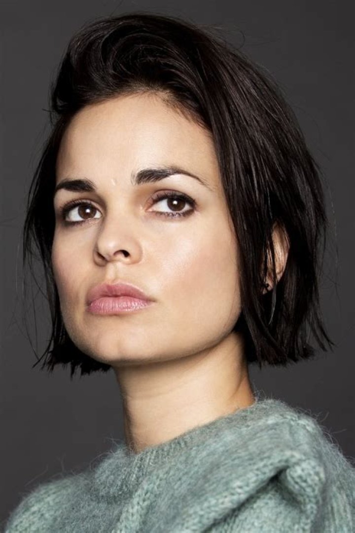 Lina Esco Hair: The Iconic Style Behind The Star