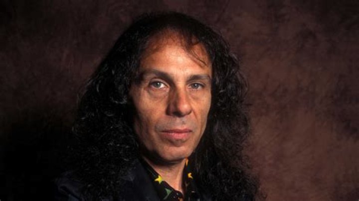 Unveiling The Height Of A Legend: How Tall Was Ronnie James Dio?